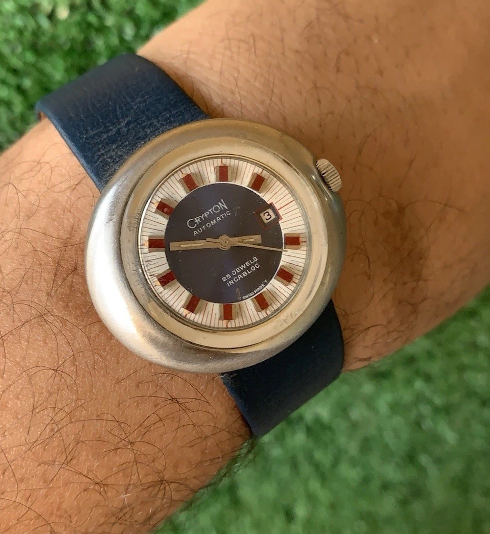 Crypton Automatic Mechanical Watch 25 Jewels Date Blue 37mm 1970s Vintage Red