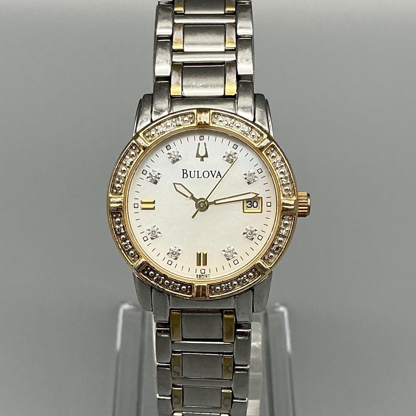 Bulova Womens Watch 26mm Diamond Bezel Two Tone Date 98R107 New Battery 6.75″