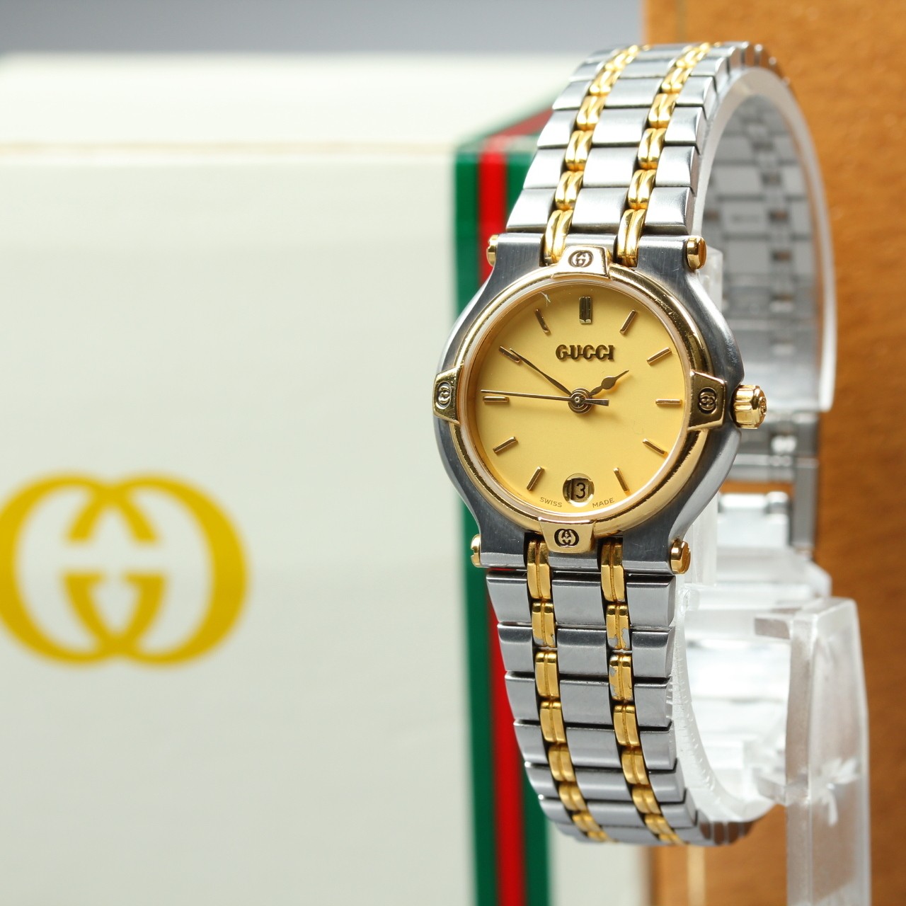 [Near MINT w/Box] Vintage GUCCI 9000L Gold Dial Quartz 25mm Women’s Watch