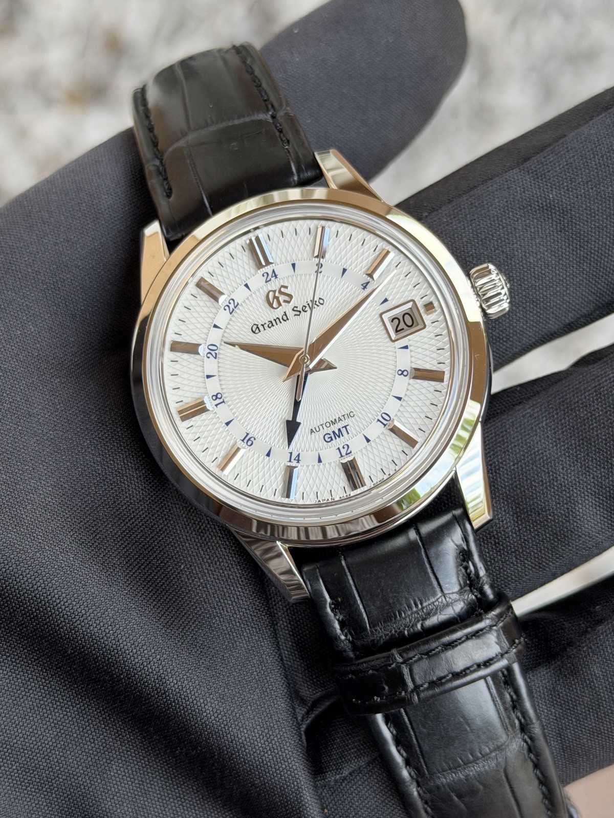 Grand Seiko Elegance GMT Watch – SBGM255 SNOWDROP 2026 New Release