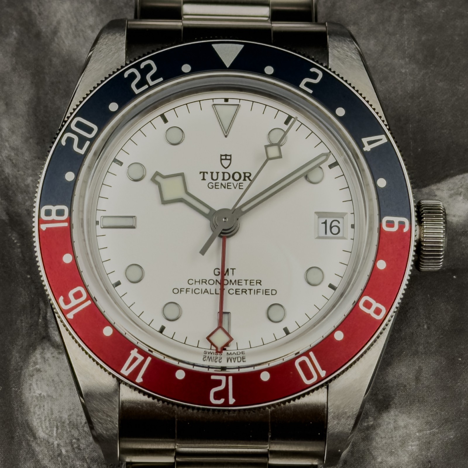 Tudor Black Bay GMT “Opaline” Pepsi 79830RB – Full Set – Excellent Condition
