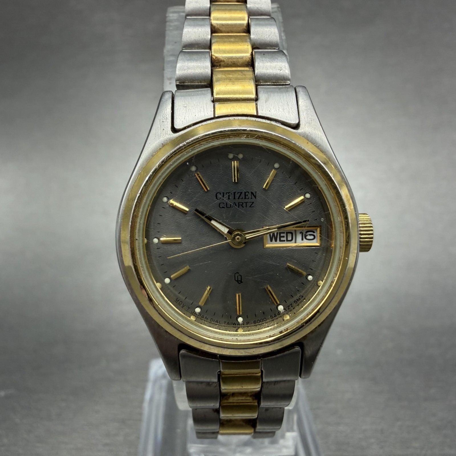Citizen CQ Watch Women 24mm Gray Dial Two Tone Daydate 6000-K04069 New BatteryAB