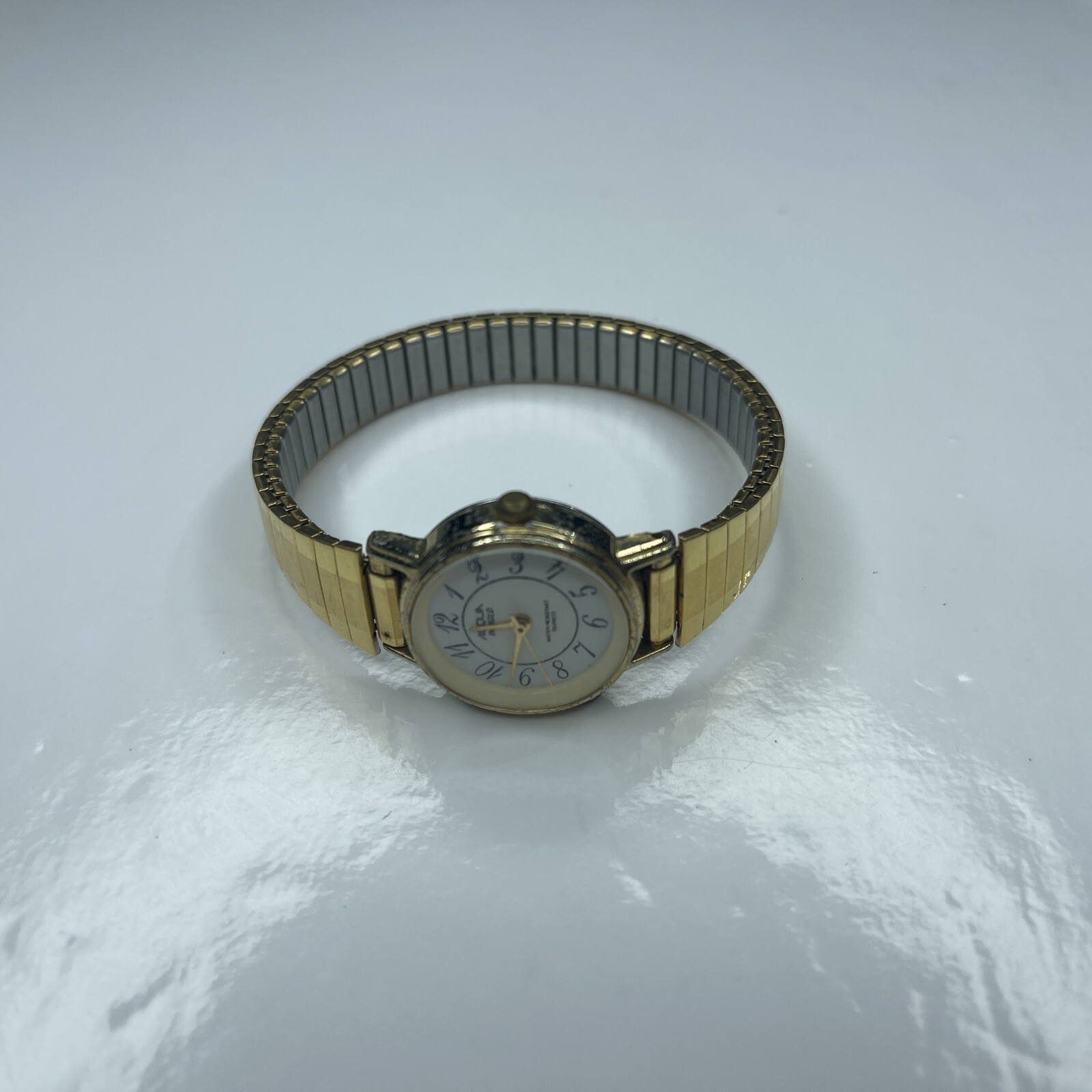 E Acqua WR D0 Philippines Ladies Gold Stretch Retro Stainless Untested