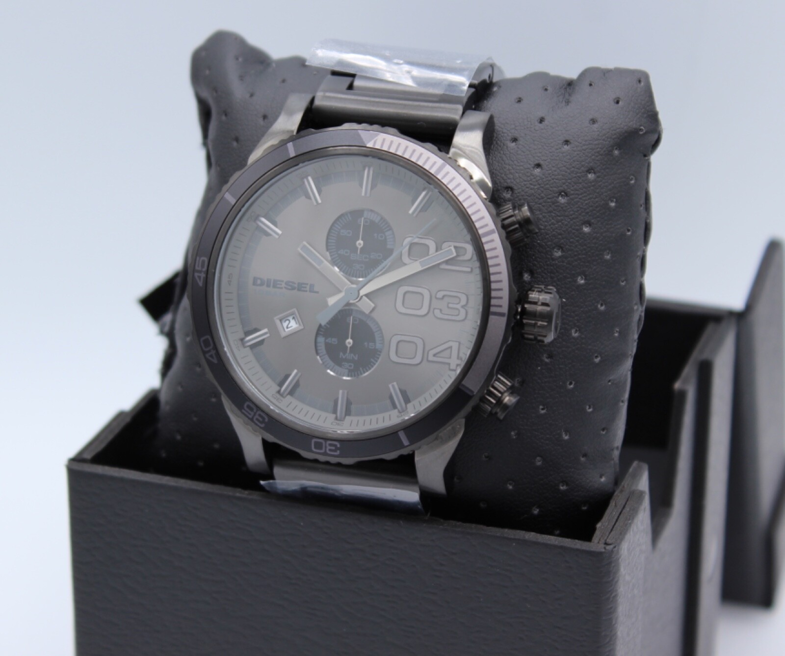 NEW AUTHENTIC DIESEL DOUBLE DOWN 48 GUNMETAL GREY SMOKE MEN’S DZ4314 WATCH