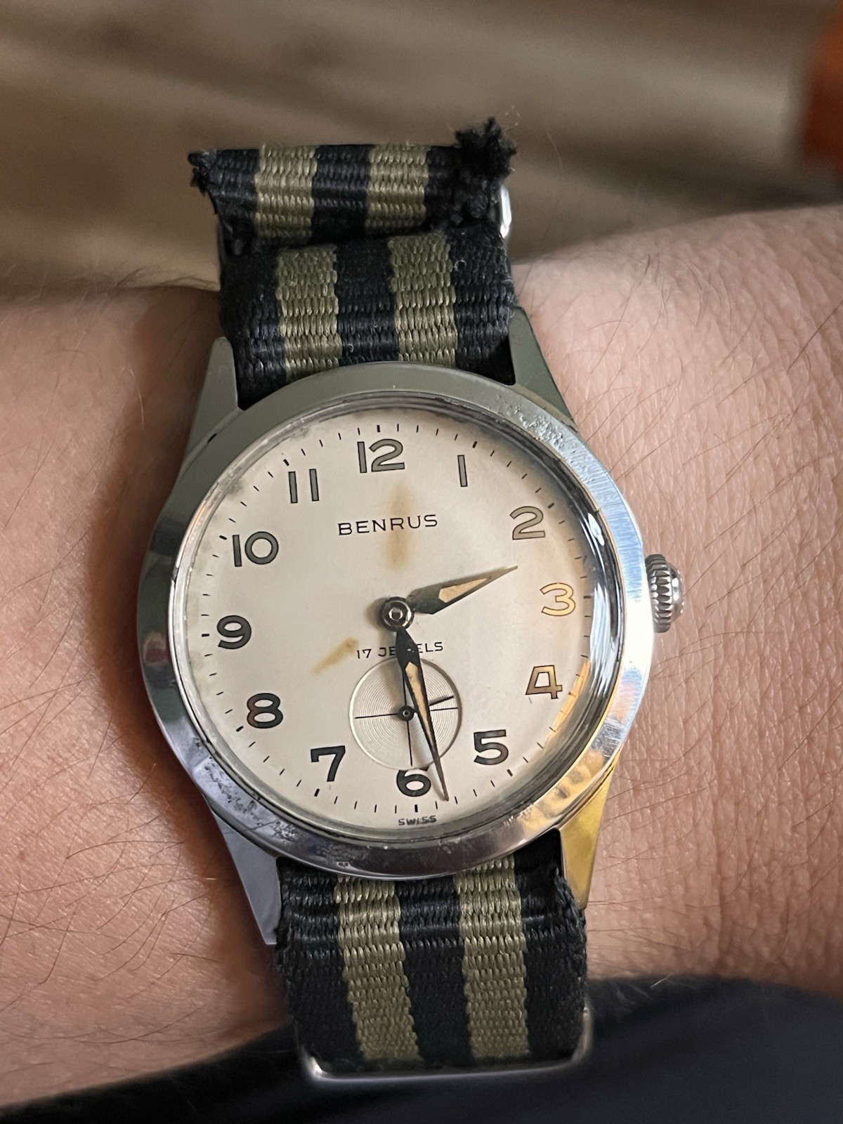 BENRUS 17j WWII Era Military Style DN21 Vintage 34mm Watch NO BACK Parts Repair