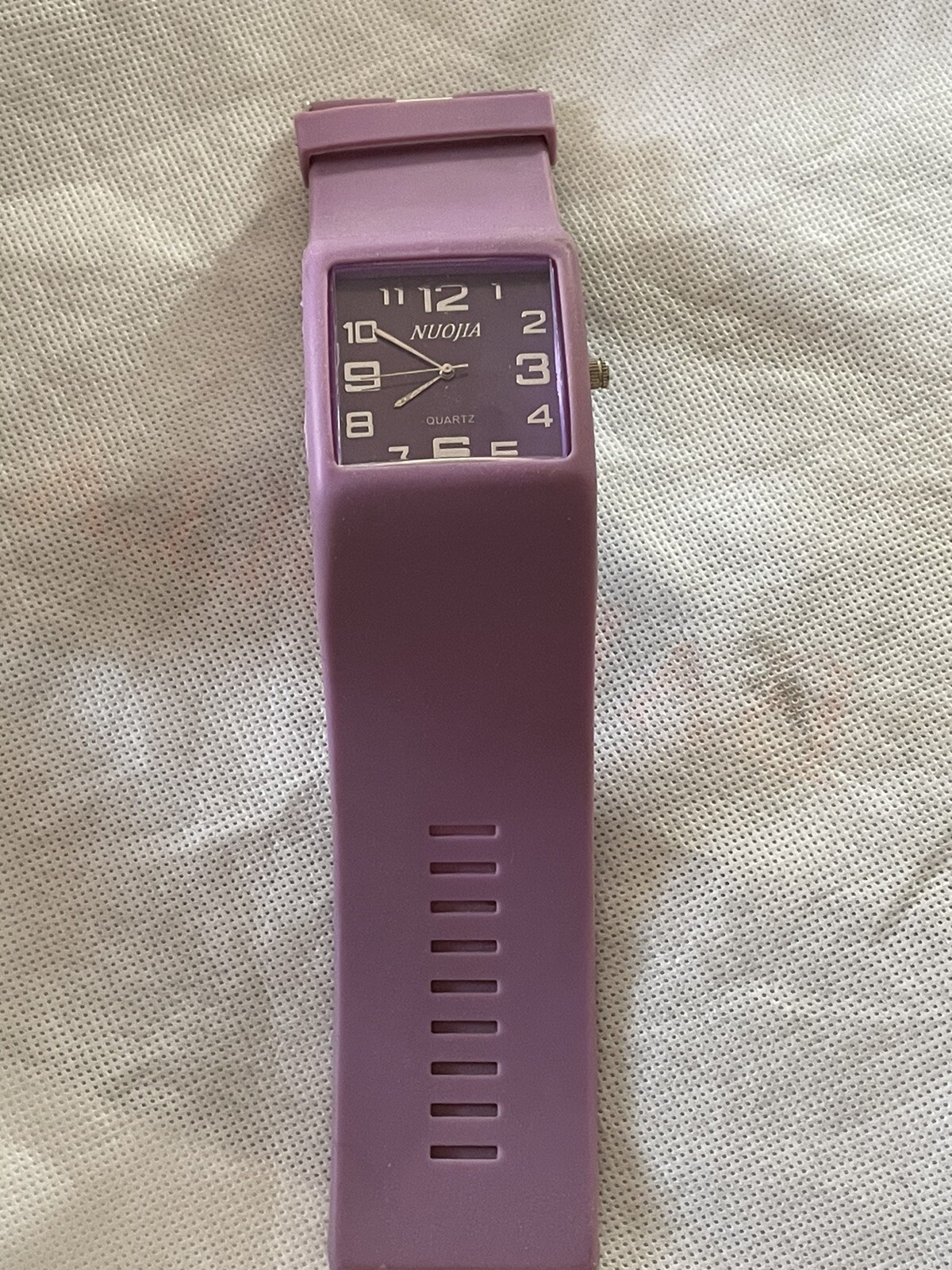 Nuojia Wrist Watch – Quartz – Unisex – Purple – Vintage