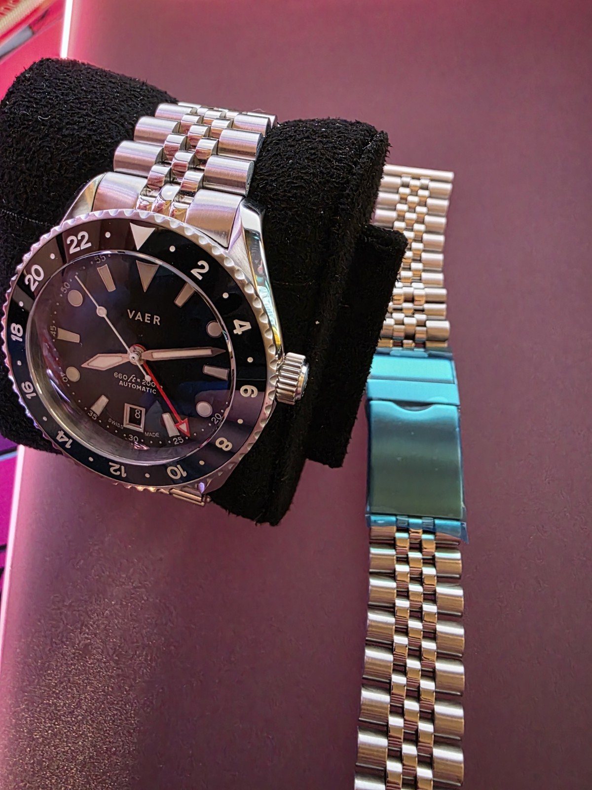 Vaer G7 Meridian Navy/Black 39mm Swiss GMT Watch “Batman” Premium Steel