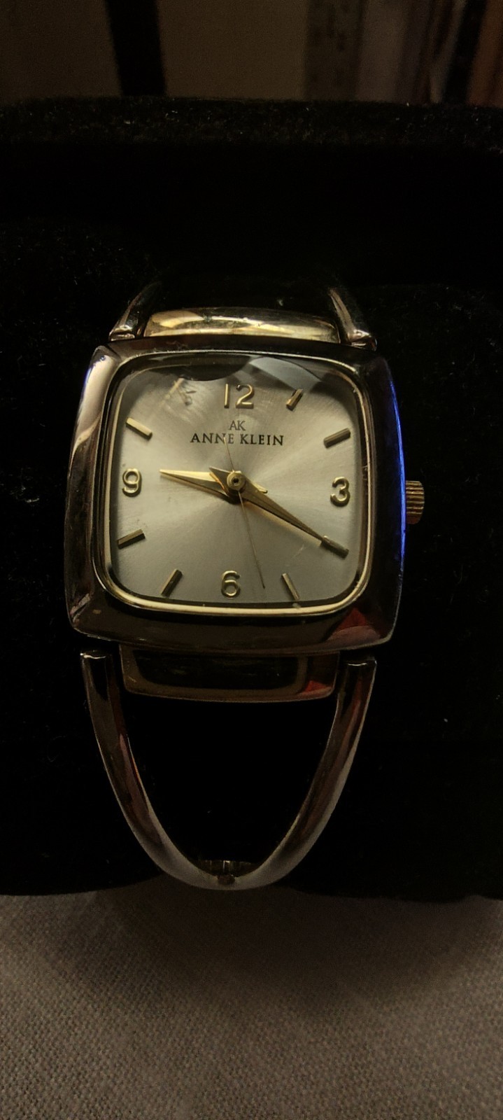 Authentic ANNE KLEIN Y121E Japan Movement 22mm Women’s Watch – New Battery