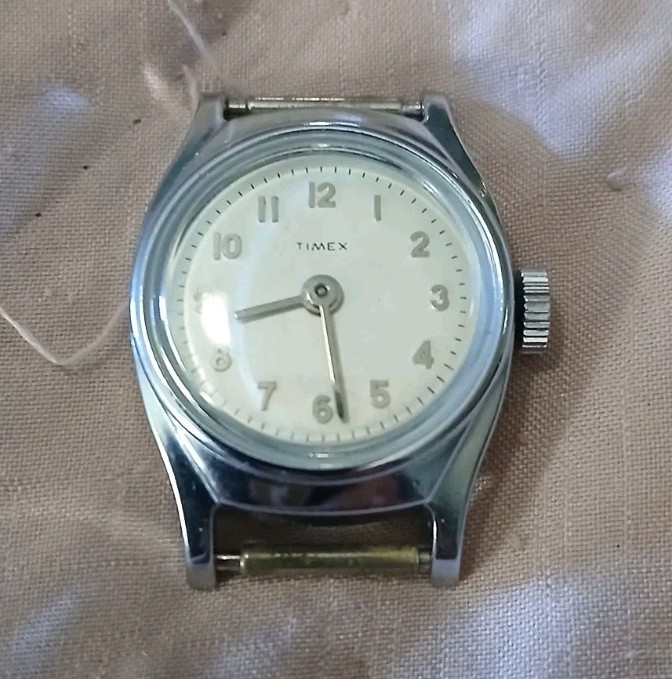 NOS 1960’s Timex Ladie’s Wind Wrist Watch Runs Keeps Time New Never Worn Chrome