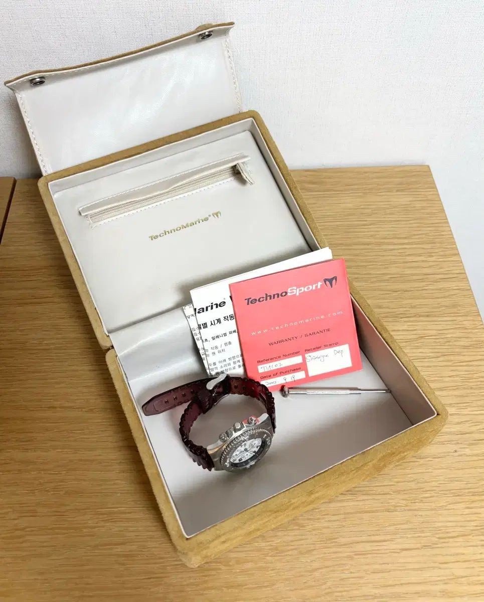 [A3M] TechnoMarine Quartz Classic Dial Stainless Steel Casual Watch Used [r8s]