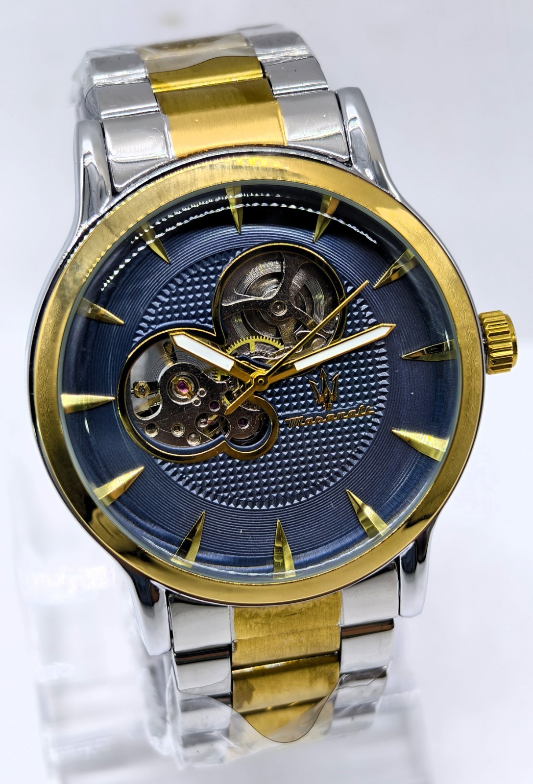 Amazing Maserati Automatic Blue Dial Dual Tone Band Analog Men’s Wrist Watch