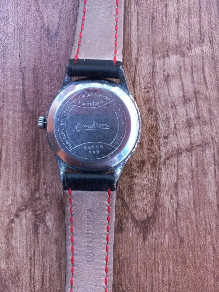 Cornavin vintage Swiss mechanical men’s watch with rare dark red dial