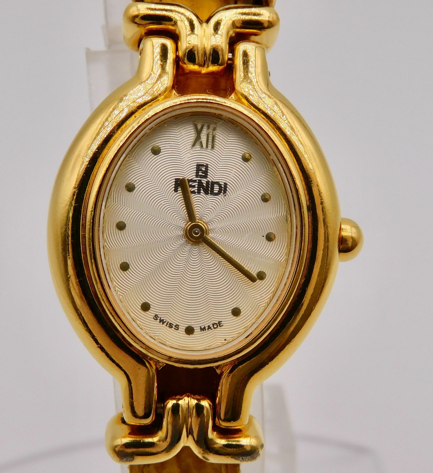 FENDI 640L White Guilloche Dial Ladies Watch Leather Strap Set in BOX
