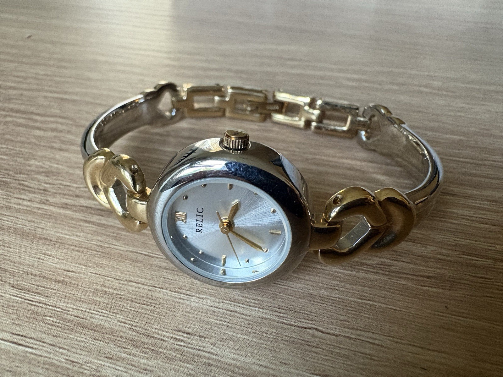 Relic Women Watch Stainless Silver Gold Steel Water Resist Battery White Quartz