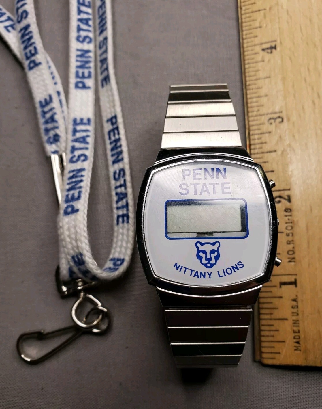 Penn State Watch Nittany Lions College & Lanyard A33