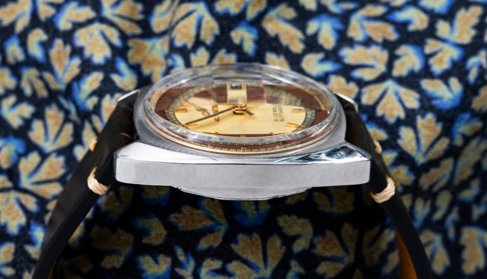Enicar Day-Date – Prismatic Crystal – The House That Wore Saturn – 1969-1972