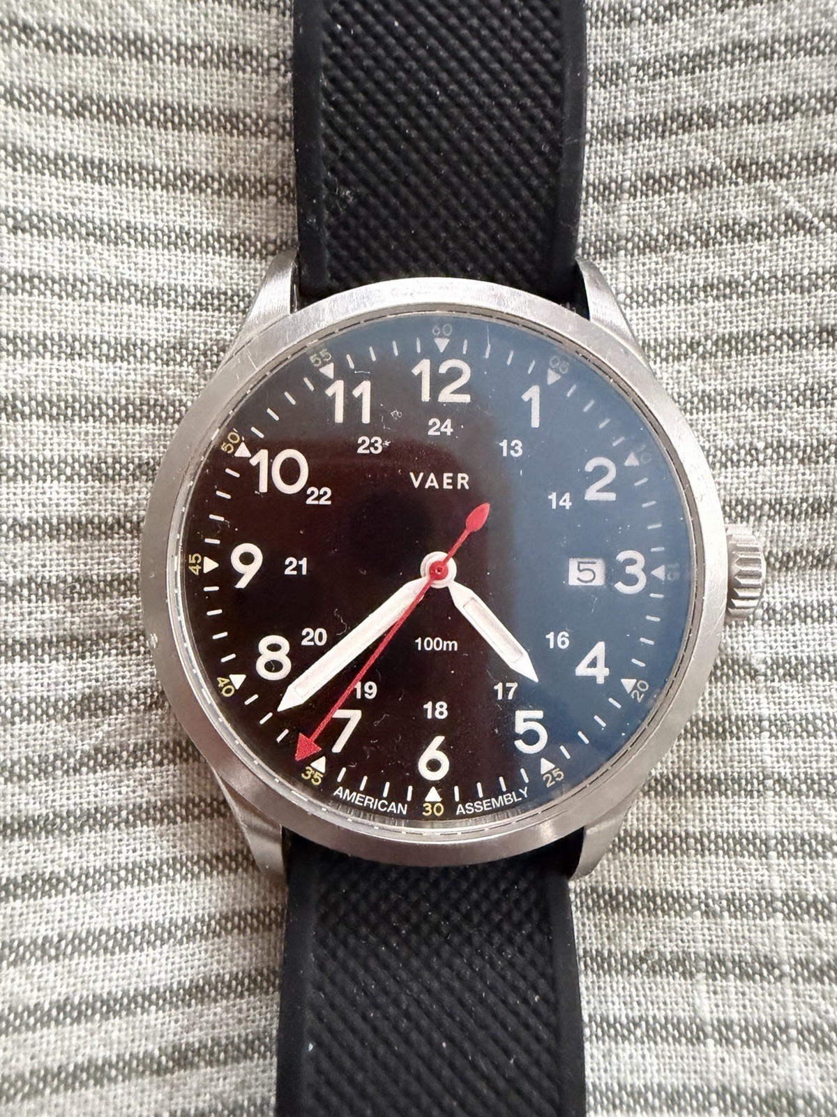 Vaer C5 Field Watch 40mm Ronda Movement, Black