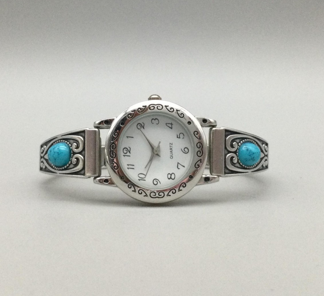 Scroll Womens Watch 25mm Silver Tone Blue Cab Stretch Band New Battery a2
