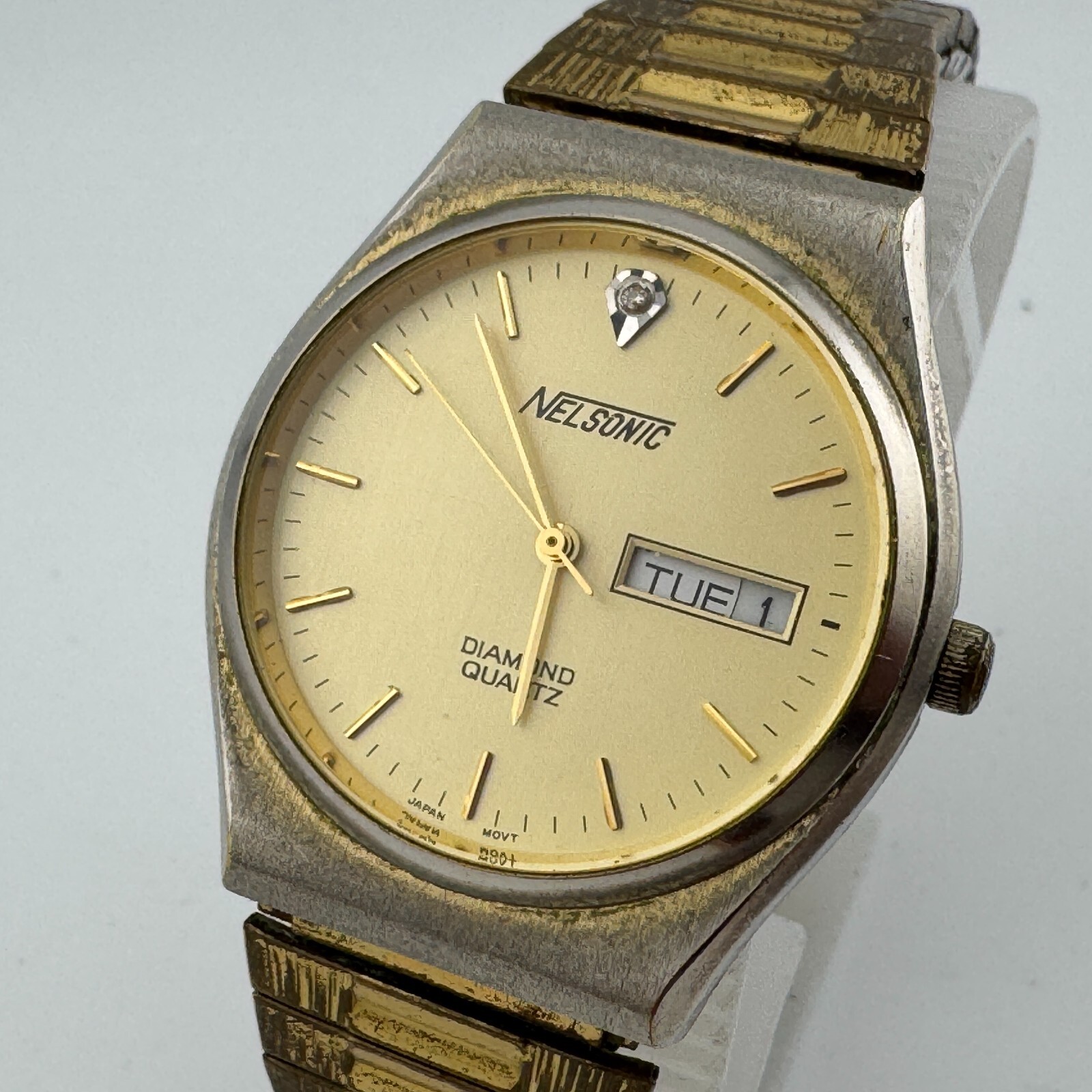 Vintage Nelsonic Quartz Watch Men Gold Tone Diamond Day Date Stretch New Battery