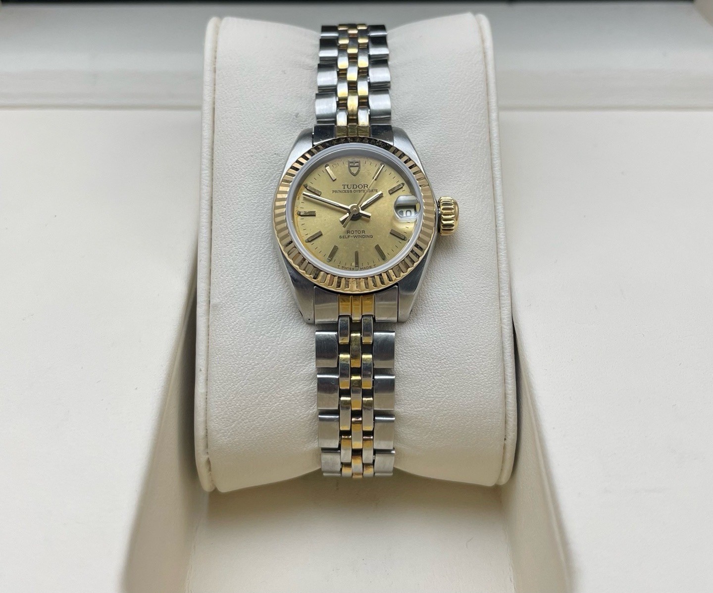 Tudor Champagne Dial Princess Oysterdate 92513 Women’s Watch Automatic 22.5mm