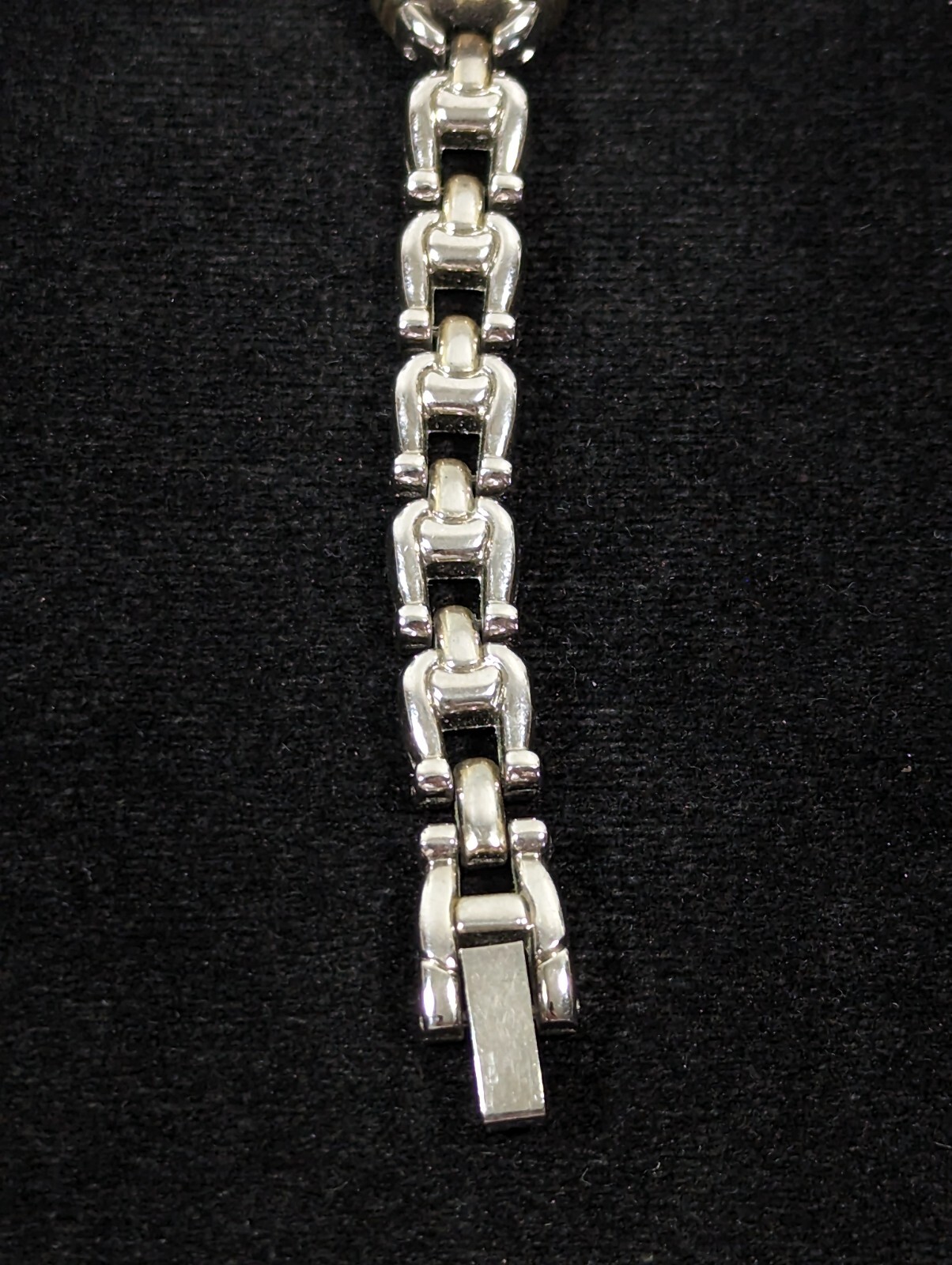 Faded Glory Silver Tone Dial Round Case Link Bracelet Band Watch 6.75 Inch