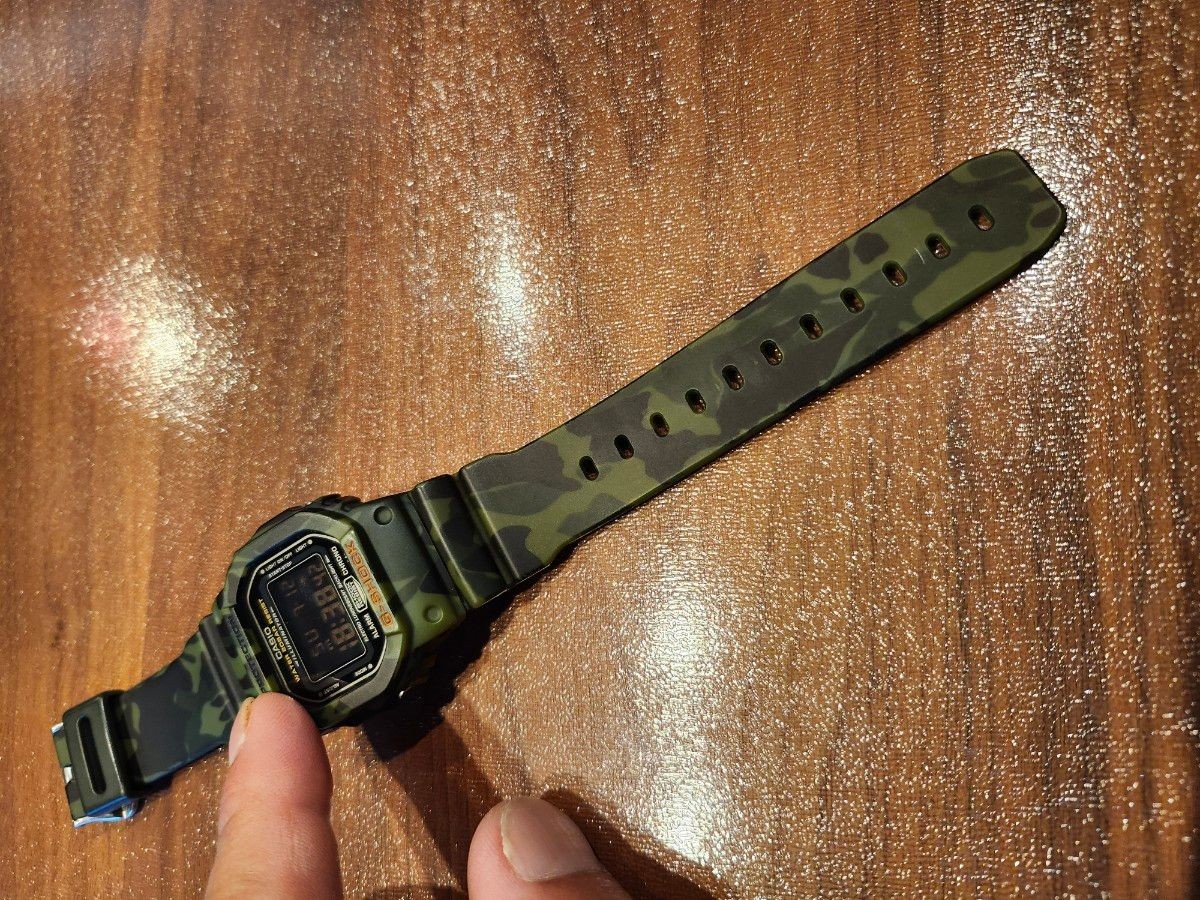 Rare excellent condition CASIO G SHOCK DW 5600 camouflage digital wristwatch