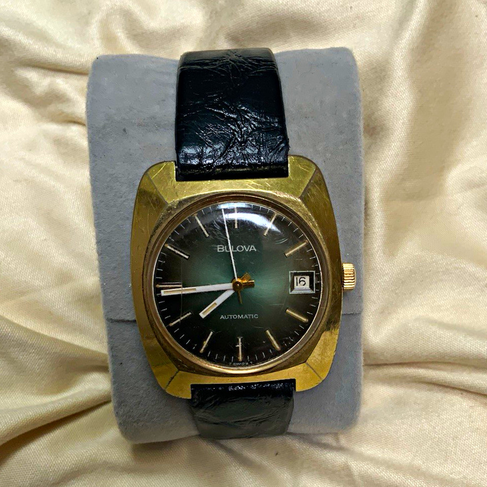 Vintage Bulova Automatic Swiss Green Sunburst Dial Gold Tone Men’s Watch Runs