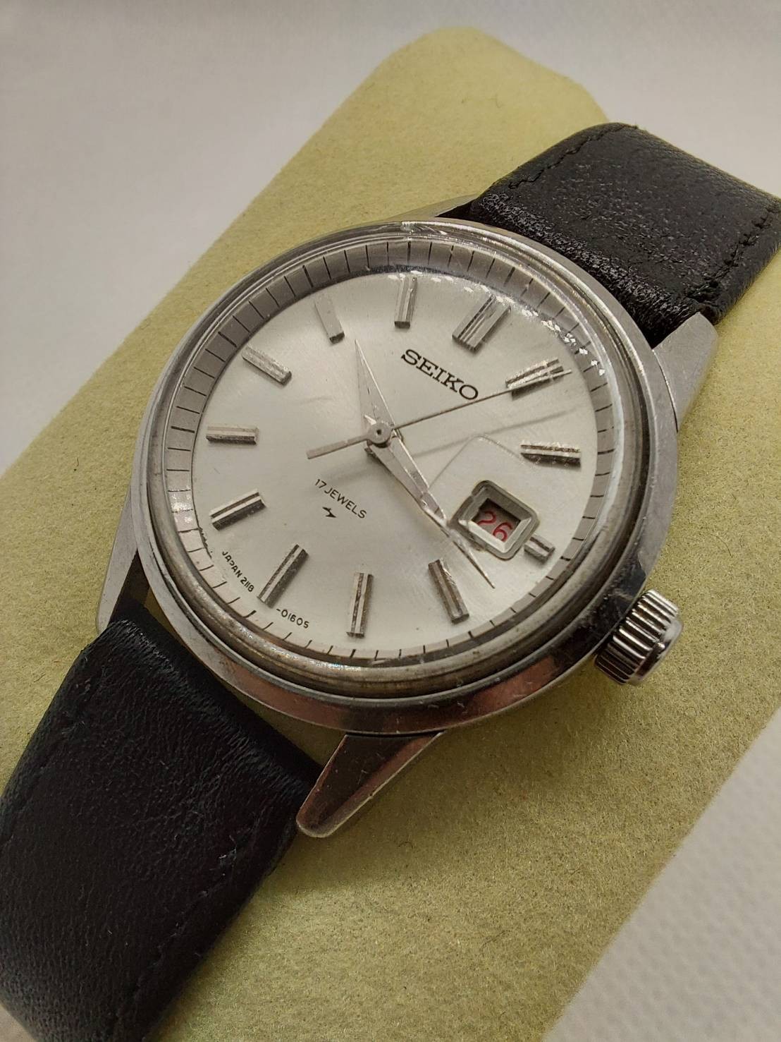 Vintage Seiko 17 Jewels 2118 Mechanical Watch Silver Dial