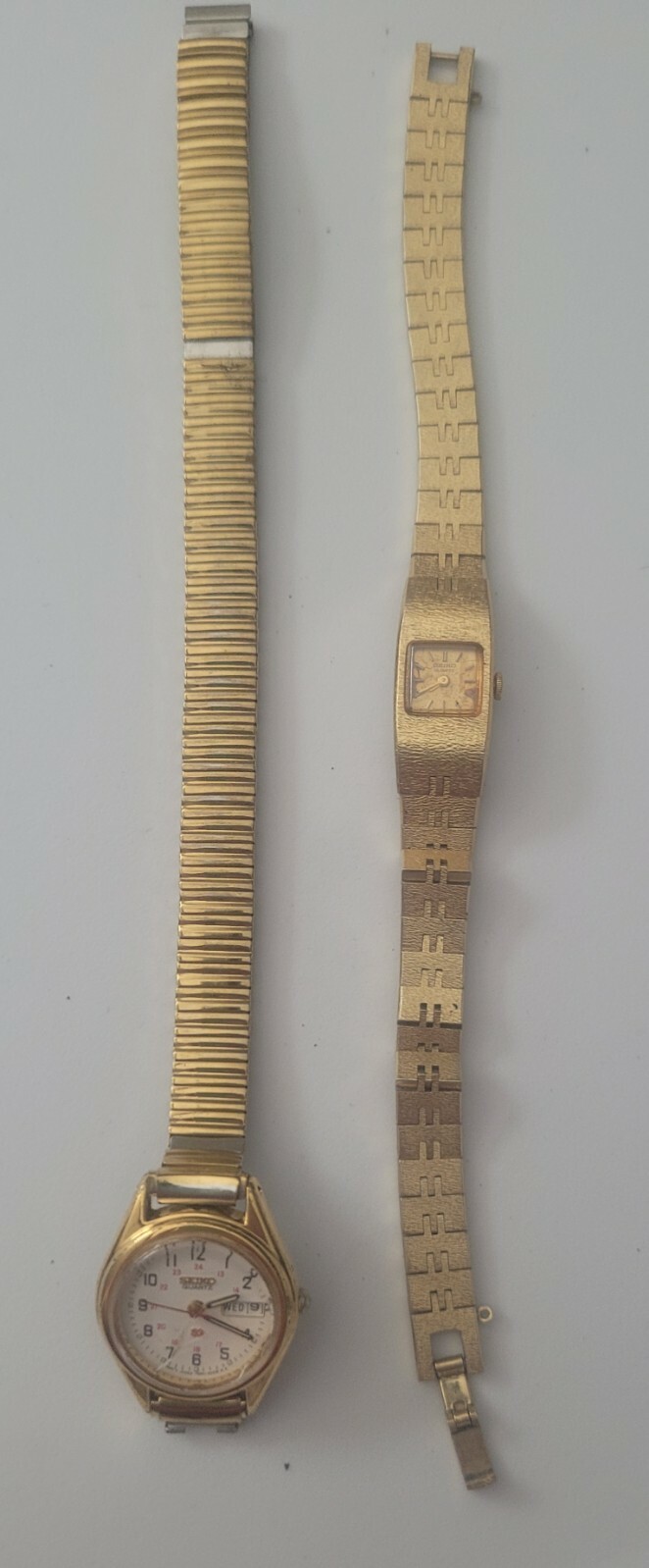 2 Seiko Watches For Parts Or Repair. Model#’s In Pictures. Sold As Is.