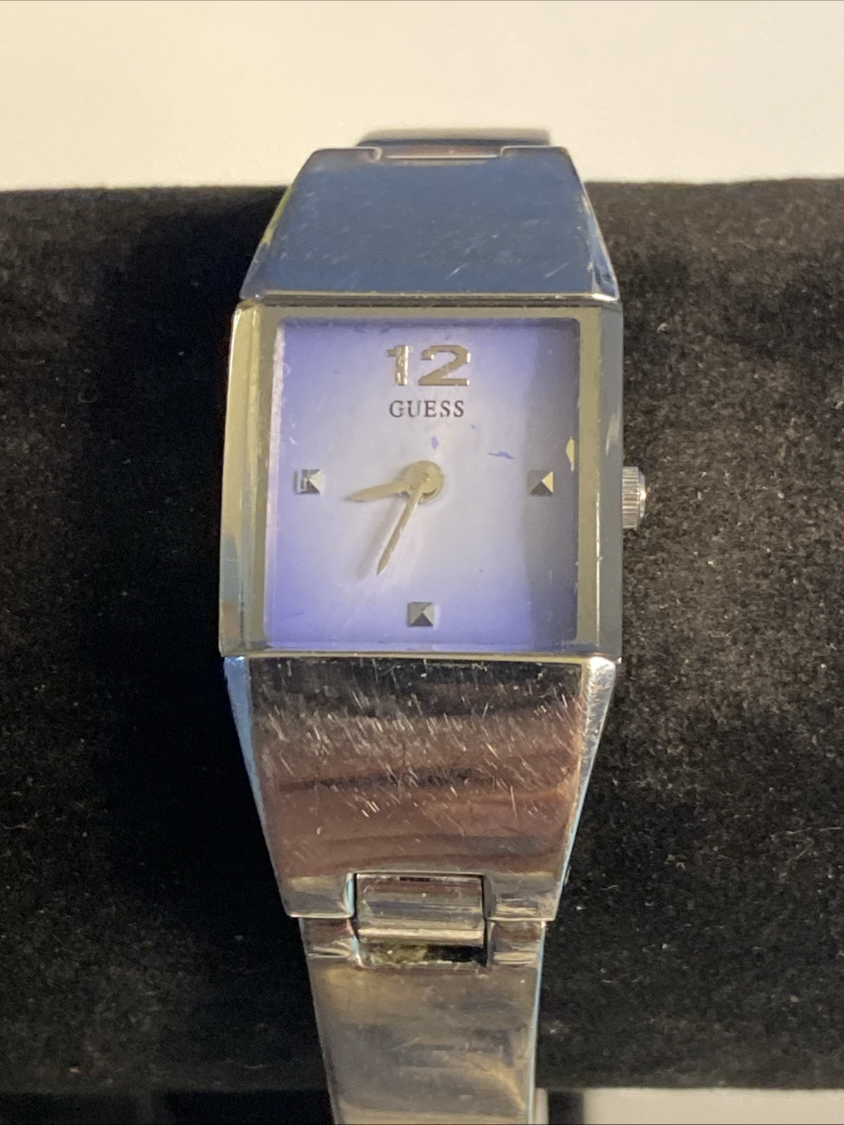 GUESS G65350L Silver Tone Quartz Analog Ladies Watch New Battery