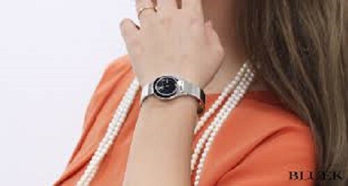 Gucci YA067508 Black GG Pattern Dial G-Frame Collection 6700L Womens Watch $895