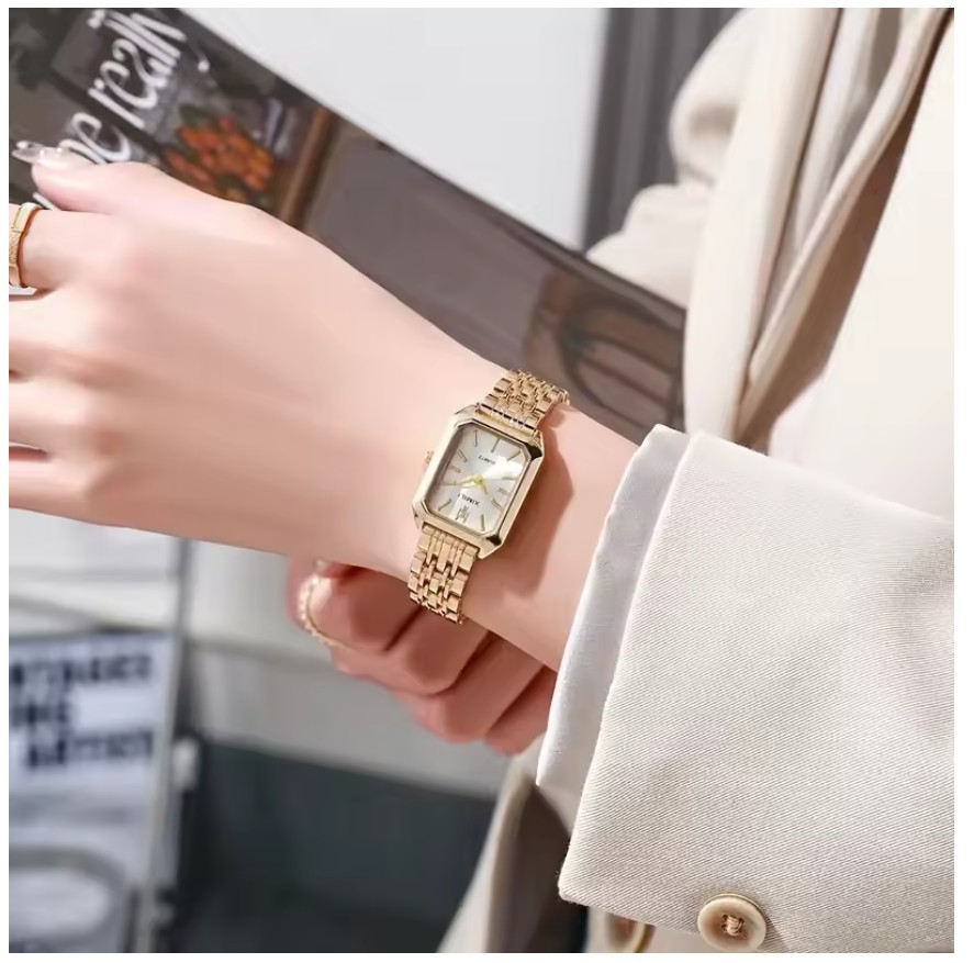 Women’s Rectangular Quartz Watch – Elegant, Versatile, Luxury Style