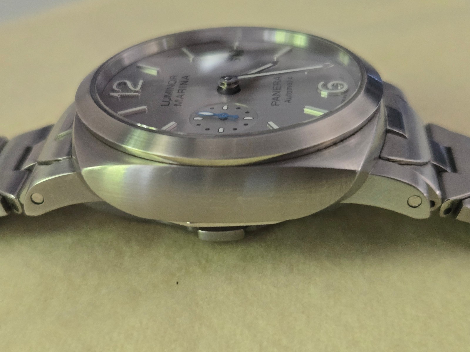 Pre-owned Panerai Luminor 1950 Automatic 42mm – Silver Dial – PAM00977 Good Cond