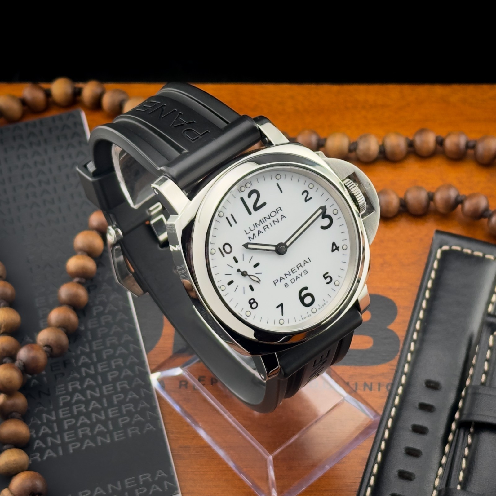Panerai Luminor Marina Pam00563 Pam563 Manual wind 8 Day White Dial Full Set