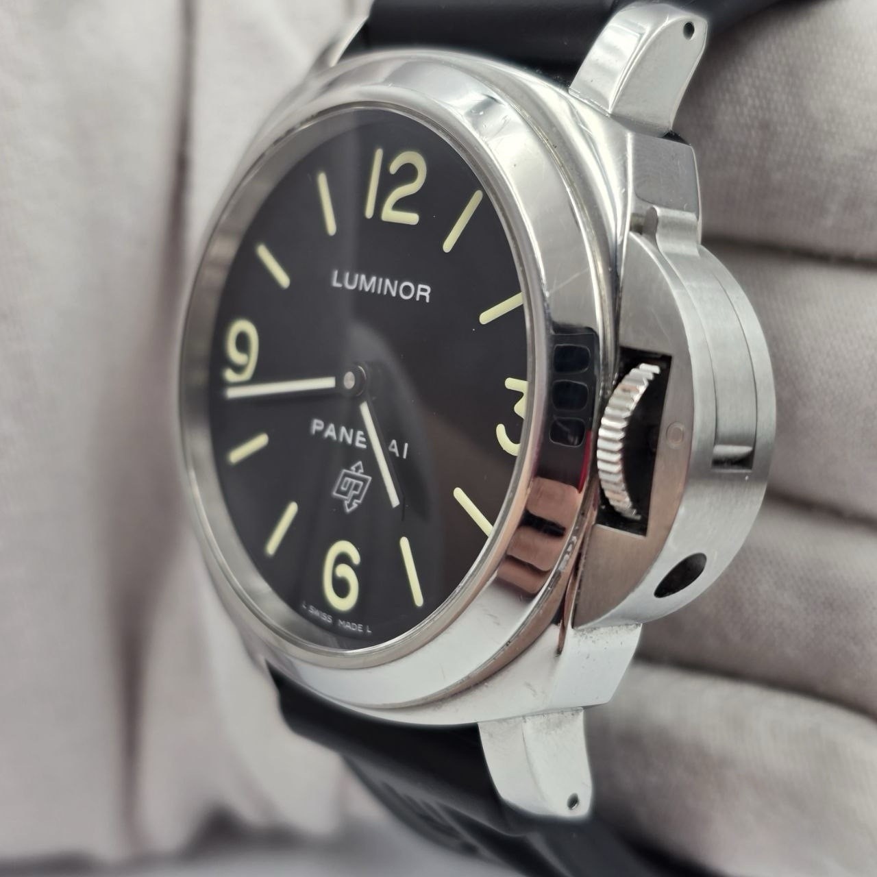 Panerai Luminor Base Logo Stainless Steel Black Rubber Strap 44mm Watch PAM01000