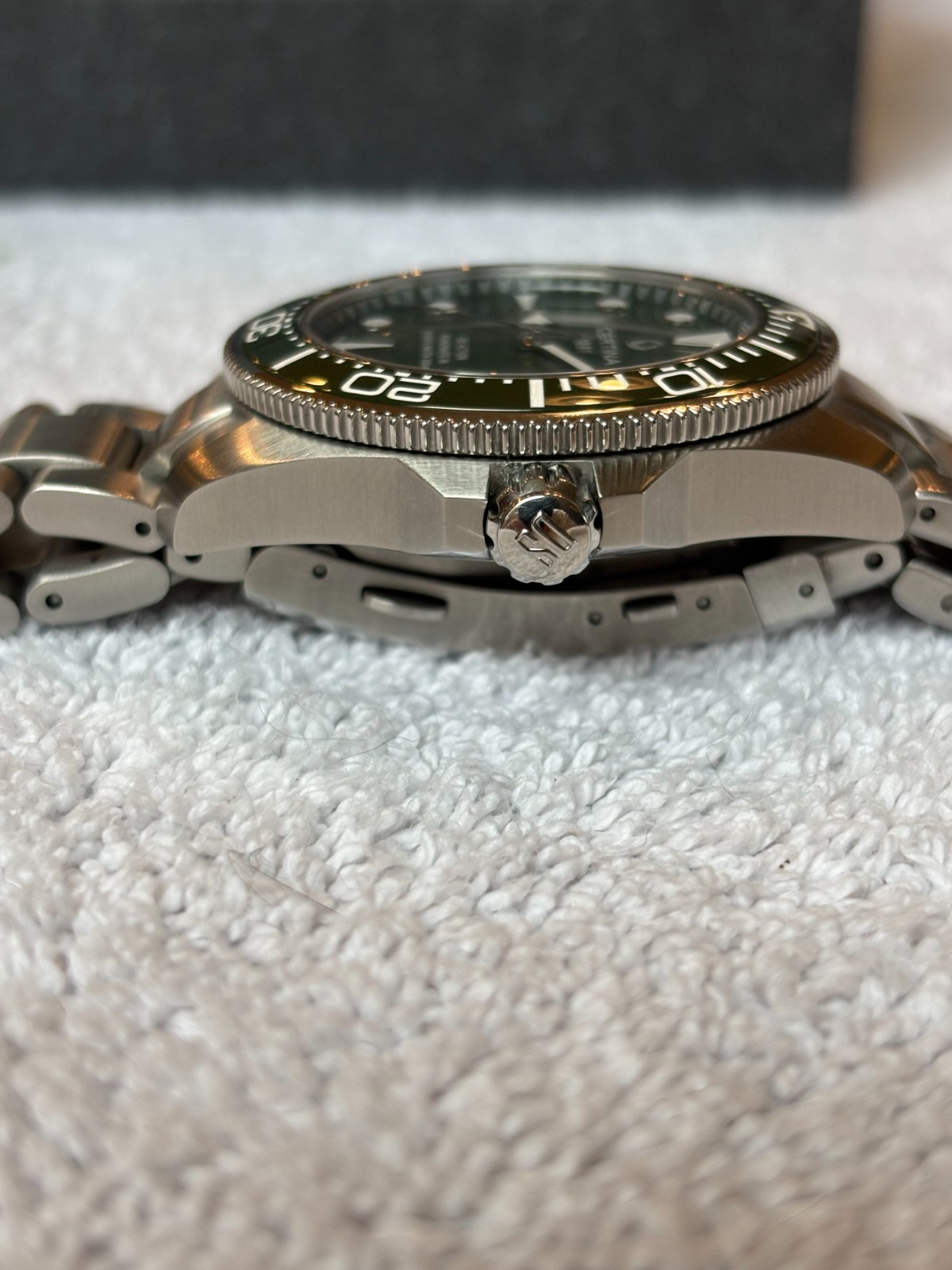 Certina Automatic DS Action Diver 43mm Powermatic 80 Mint condition