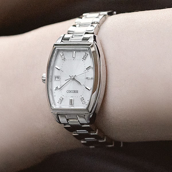 SEIKO SELECTION SWFH143 Silver Special Edition Women’s Watch Solar New in Box