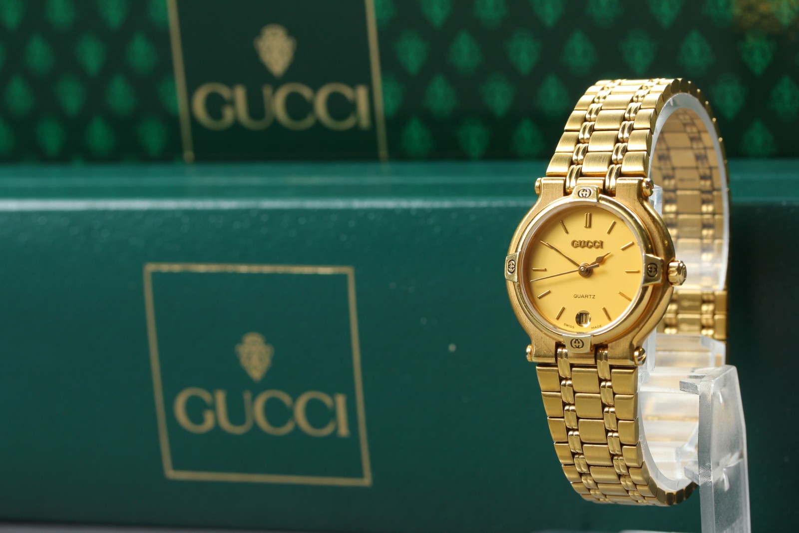 GUCCI 9200L Gold Dial Date 25mm Quartz Women’s Watch [Near MINT w/Box]
