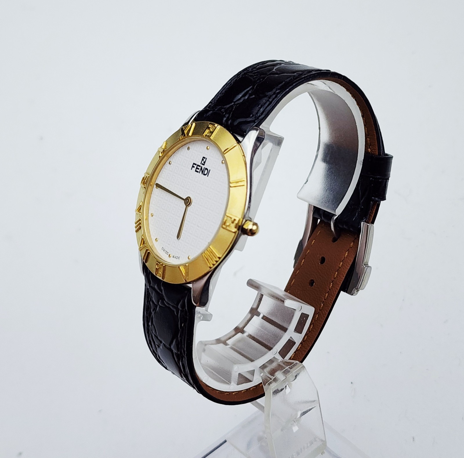 Men’s SWISS Watch FENDI 015-2000G-850