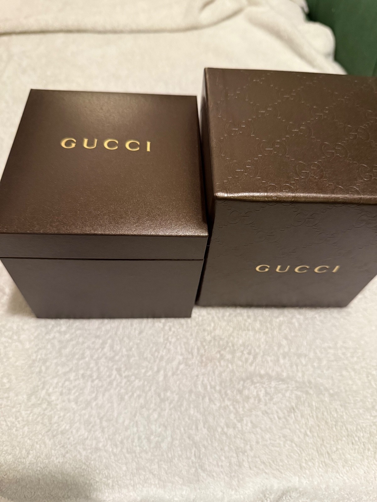 Gucci YA133206 Men’s Interlocking Black Leather with Red and Green Inlay 42mm…