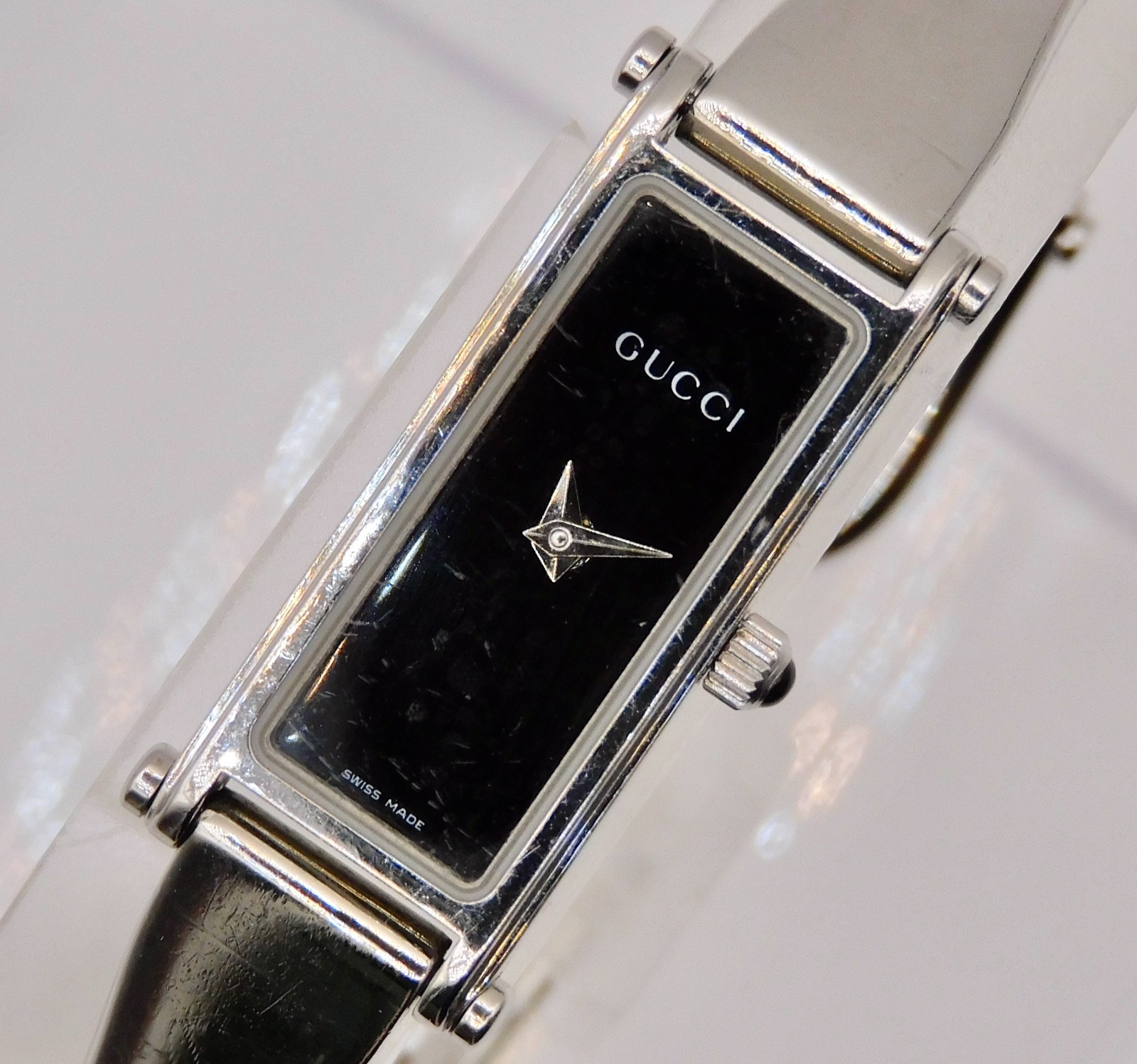 GUCCI 1500L Silver Black WOMEN’S WATCH VINTAGE