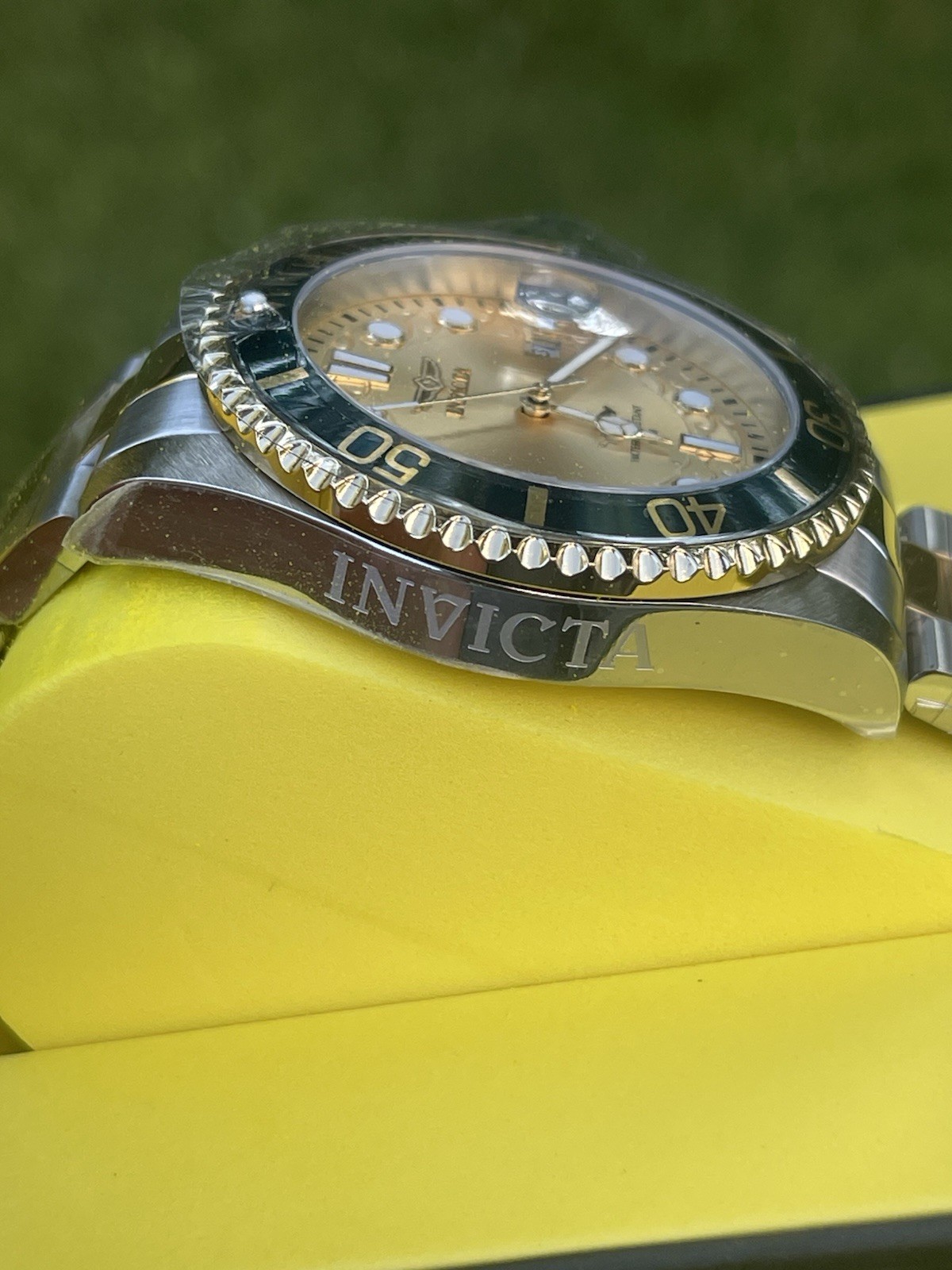 Invicta Pro Diver Currentwave Men’s Watch – 43mm. Steel, Gold (30022) new