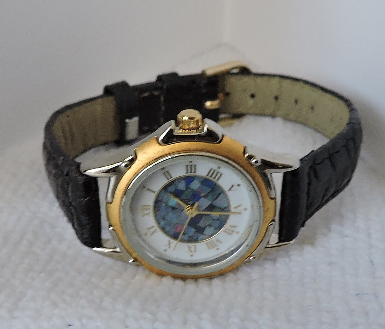 Ladies Australian Opal Watch New Battery Working cond