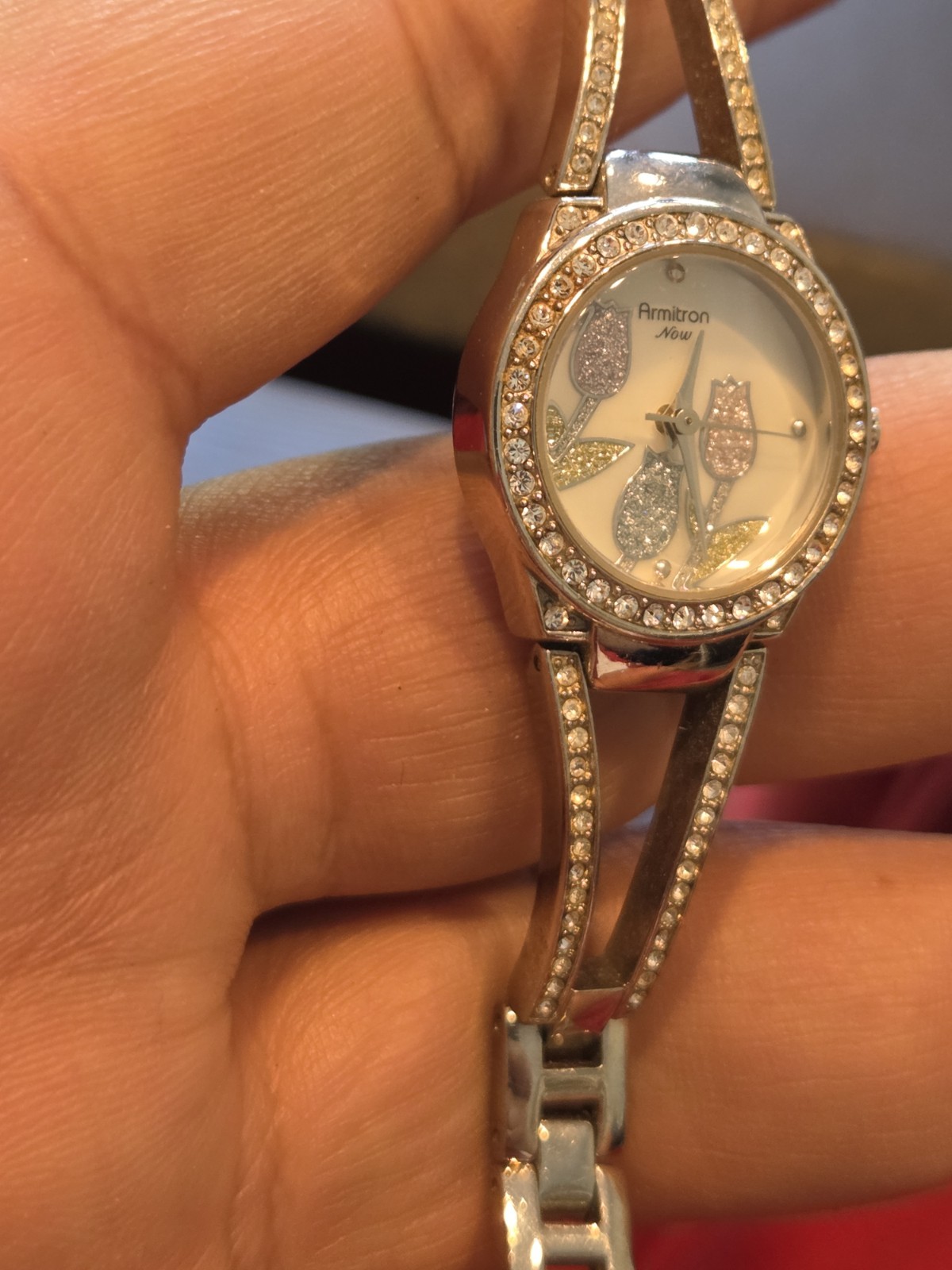 Armitron Glitter Tulip Dial, Silver Tone, 75/3713SV 6.7″ VGUC New Battery C67
