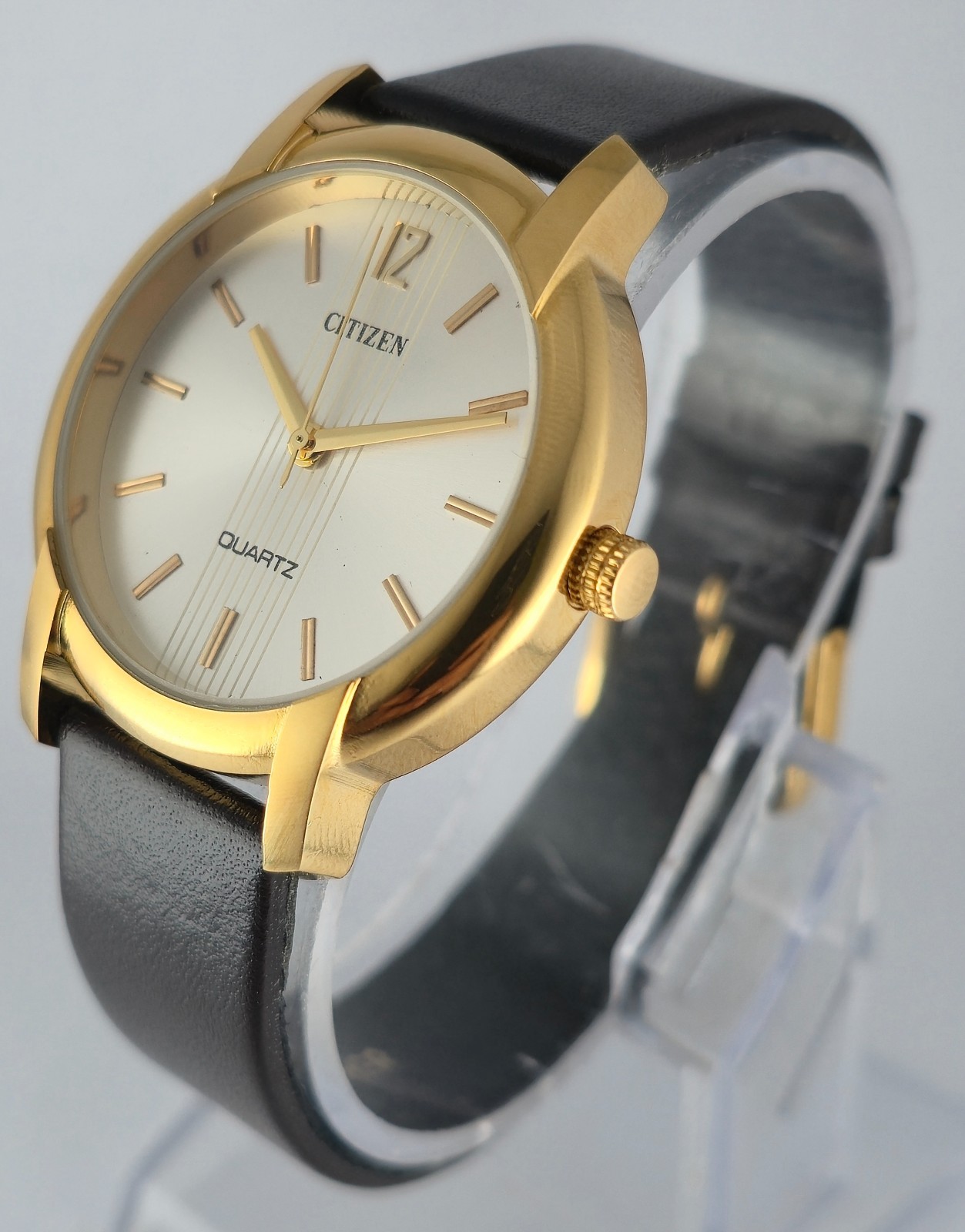 Beautiful Citizen Slim Round Silver Dial Quartz Men’s Wristwatch Leather Band