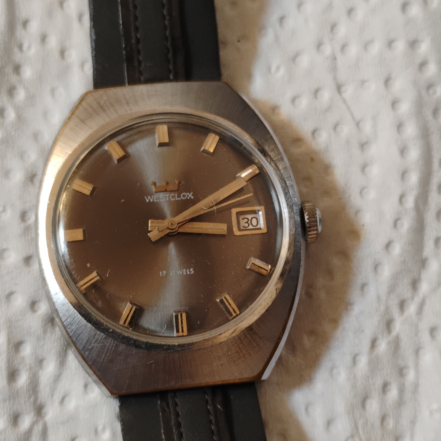 Westclox 17 Jewel Cushion Case Analog Date Watch Brown Dial Black Leather Strap