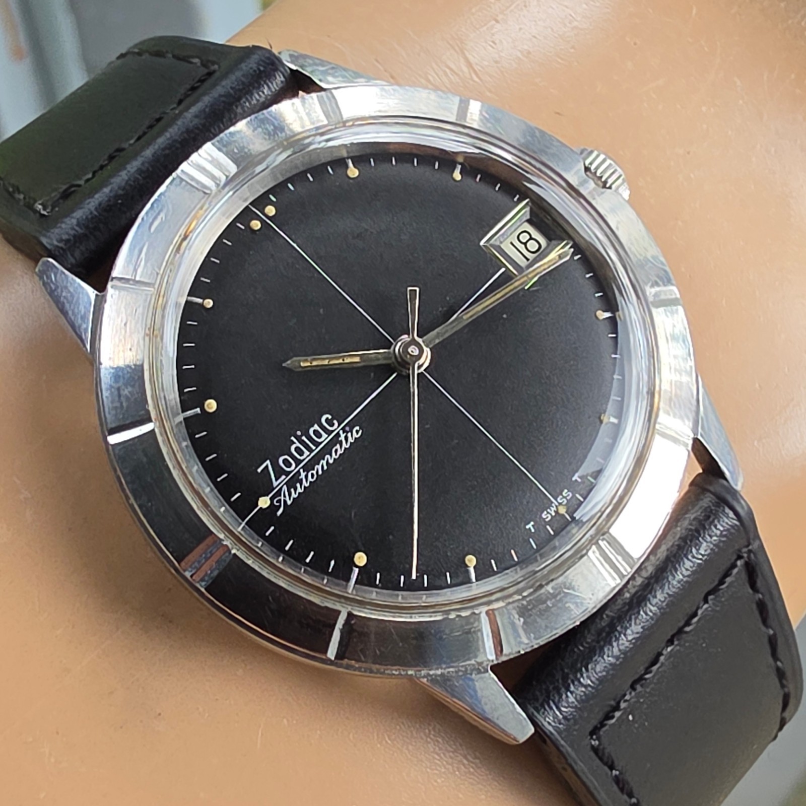 Vintage ZODIAC men’s automatic watch 722-921 Black dial with crosshair 1960s
