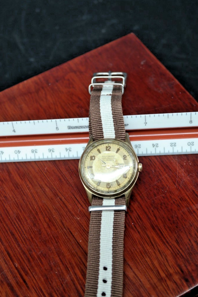 Fascinating Westbury Automatic Men’s 30 JEWEL Nivaflex Wristwatch -Antique Charm