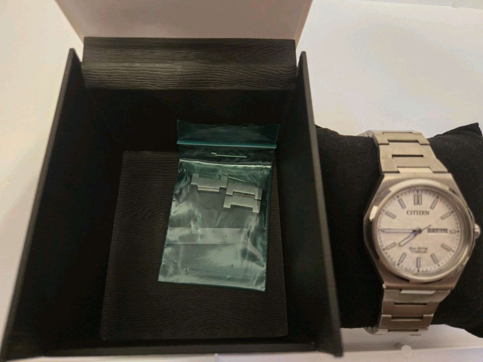 Citizen Eco-Drive Titanium White Dial Pre-Owned