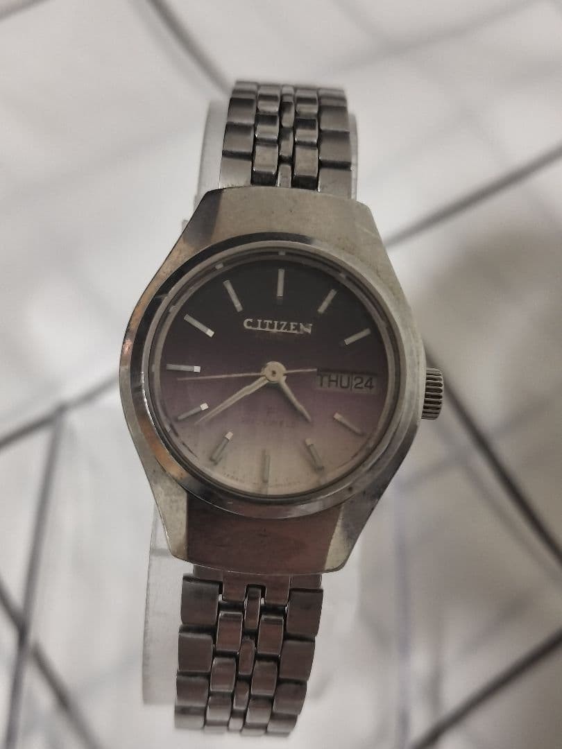 Working CITIZEN automatic watch 7000, purple dial, cut glass.